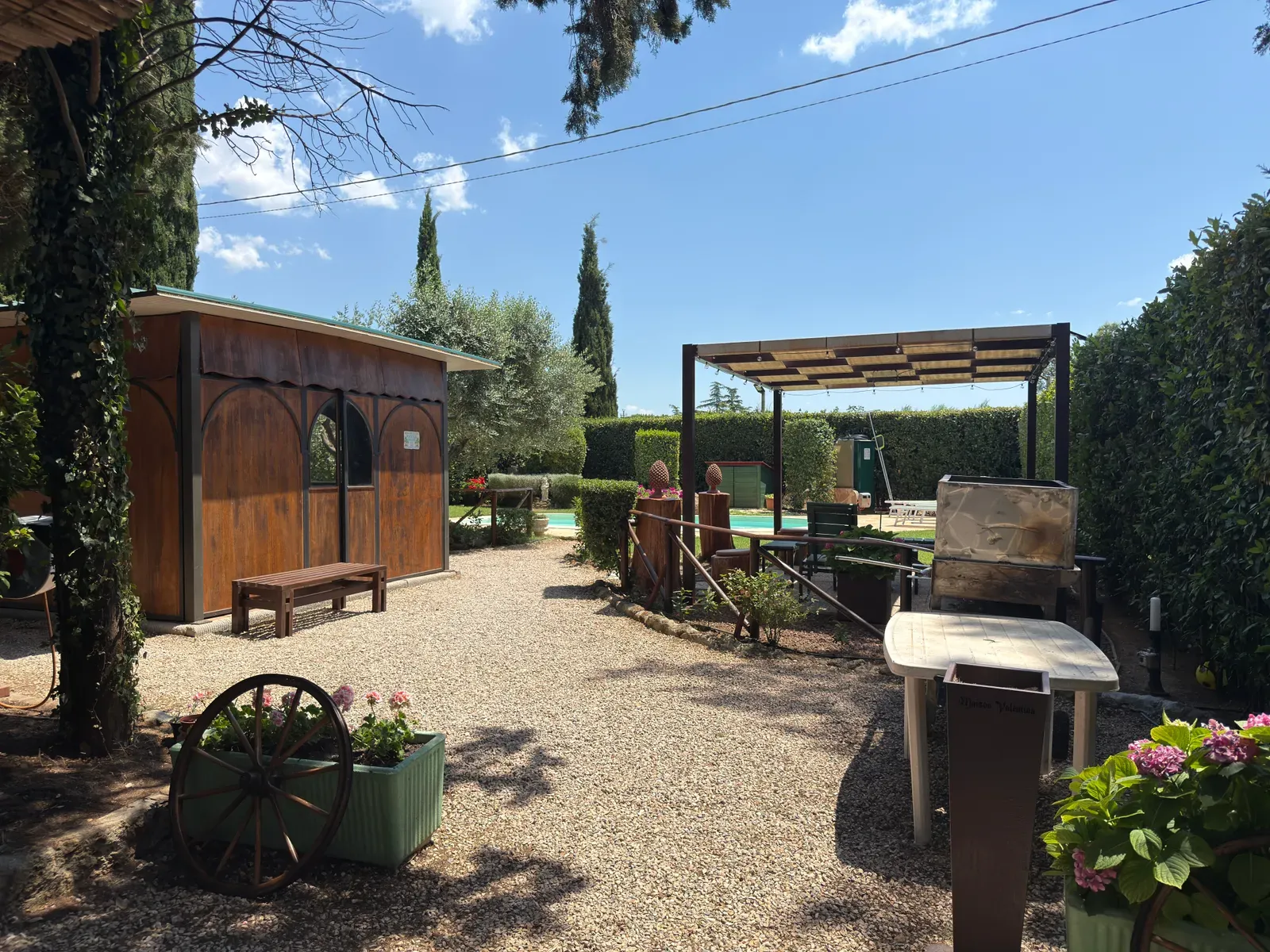 Gazebo in corten